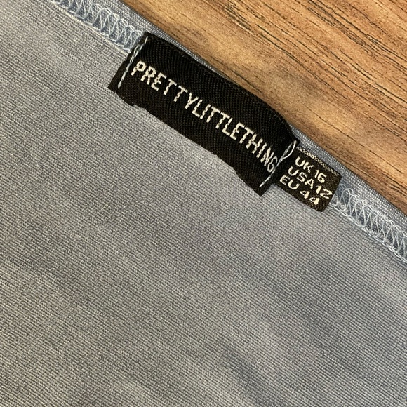 PLT Powder Blue Slinky Ruched Front Long Sleeve Crop Top Size 12 (L) - Picture 2 of 5